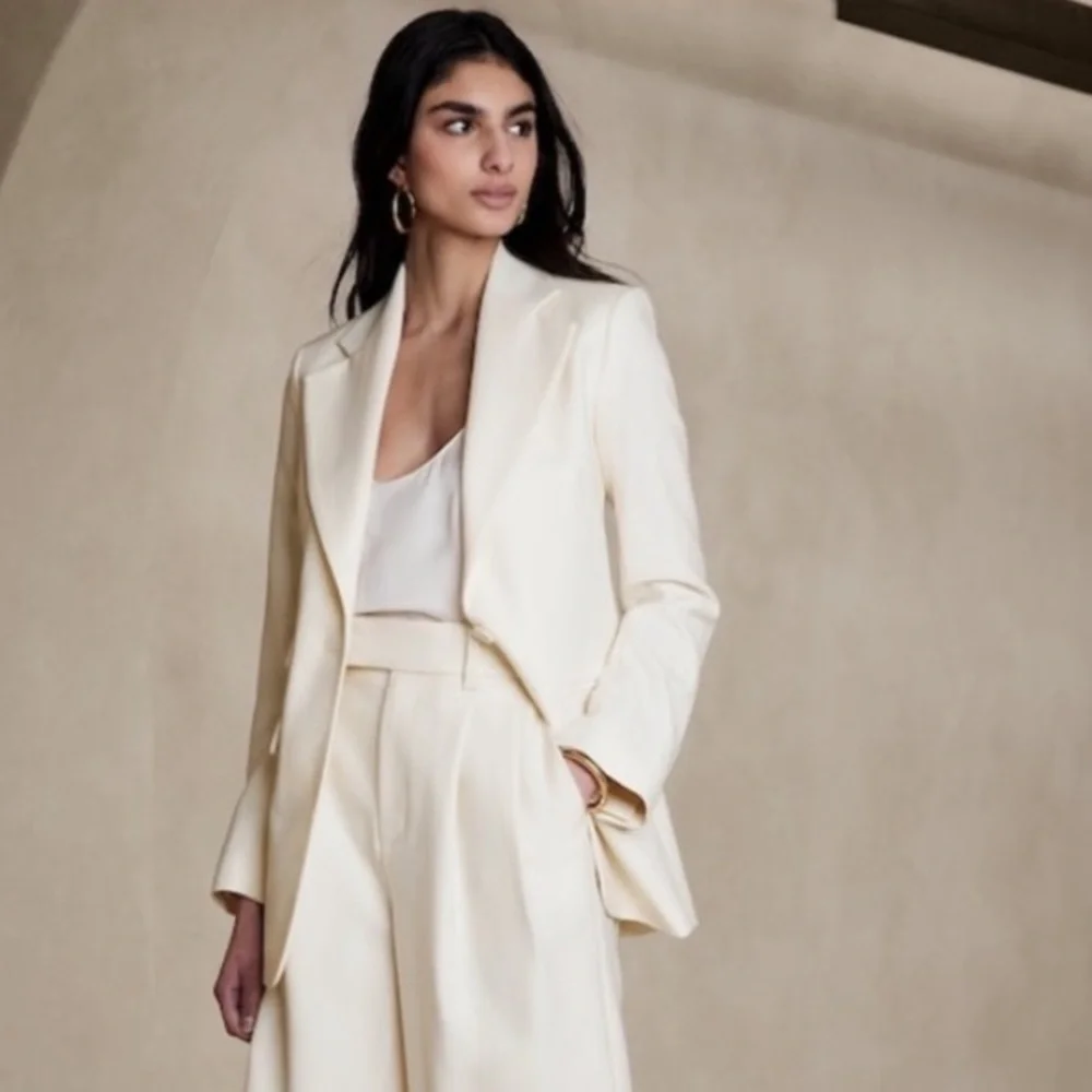 NWT! BANANA REPUBLIC TRANSITION CREAM LIDO SCULPTED WOOL BLAZER - Multiple Sizes